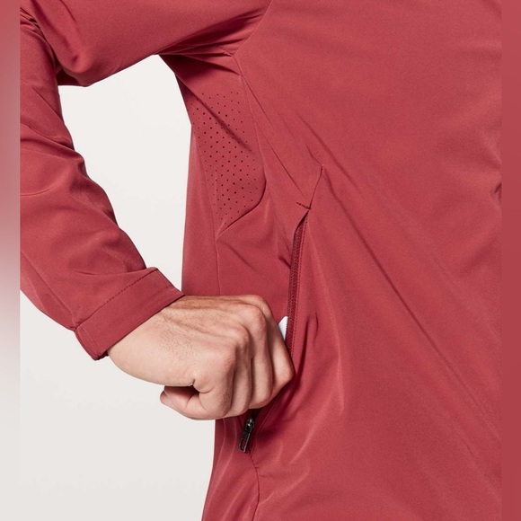NWOT - Lululemon Coaches Jacket Oxblood - Men’s Size Small - Picture 3 of 10
